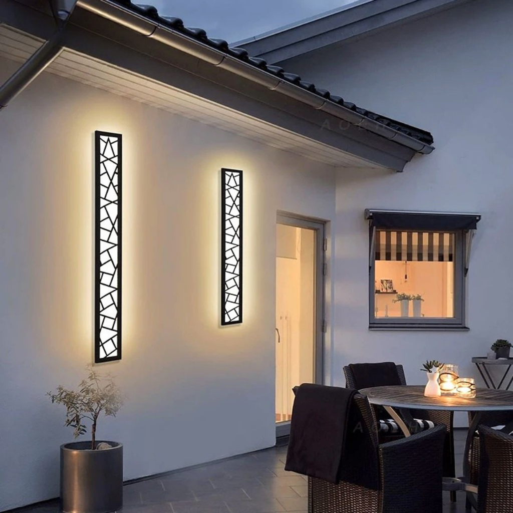Outdoor Wall Light Fixture – IP65 Waterproof Black Lantern for Gardens and Garages
