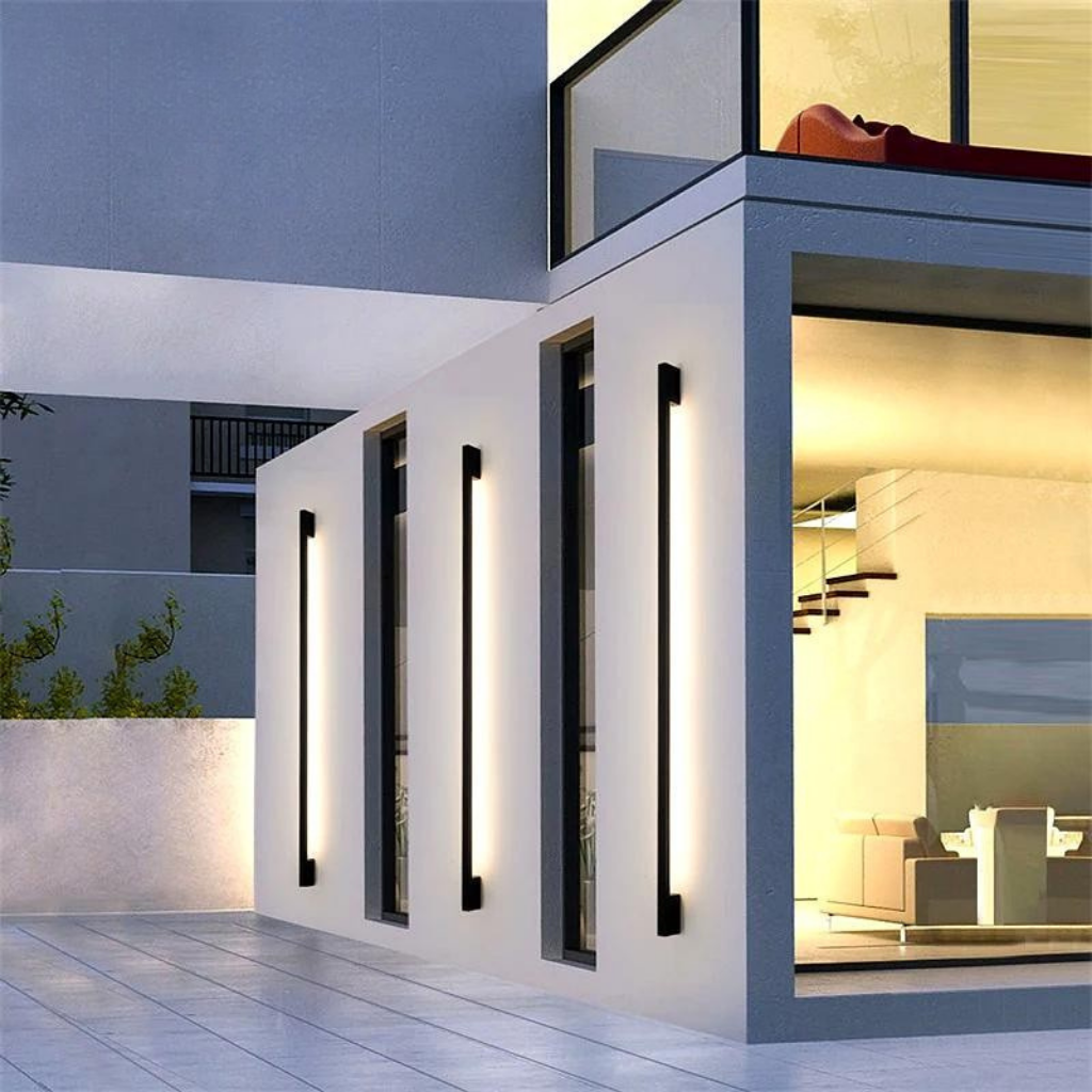 Modern Black Outdoor Wall Lamp – Minimalist Long Strip Exterior Lighting for Garden and Porch