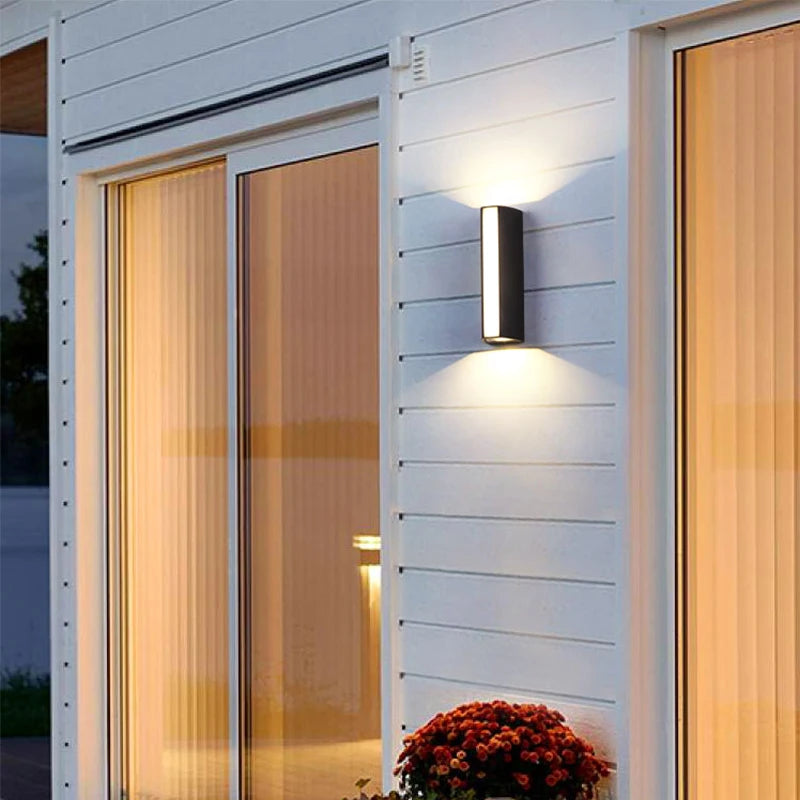Modern Waterproof Outdoor Wall Light – Black Aluminum LED Sconce for Garden and Porch, IP65 Rated 3